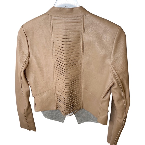 BCBG Maxazria Faux Vegan Leather Lloyd In Camel Cropped Jacket XS - Picture 6 of 9